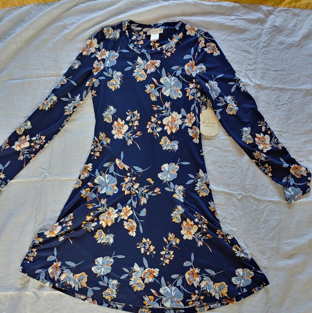 Navy Akelah Dress